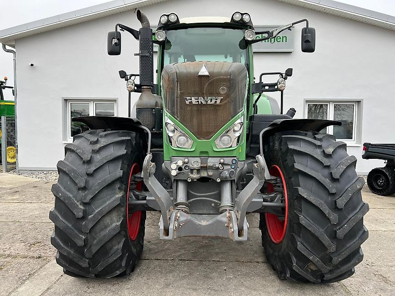 Fendt 824 Vario ProfiPlus - Tracteur agricole: photos 3 Fendt 824 Vario ProfiPlus - Tracteur agricole: photos 3