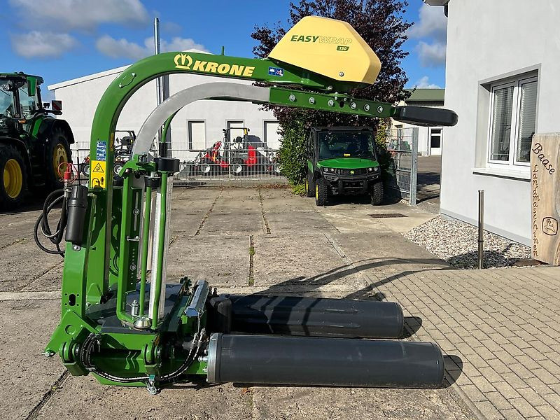 Krone EasyWrap 150 Rundballenwickler - Enrubanneuse: photos 2 Krone EasyWrap 150 Rundballenwickler - Enrubanneuse: photos 2