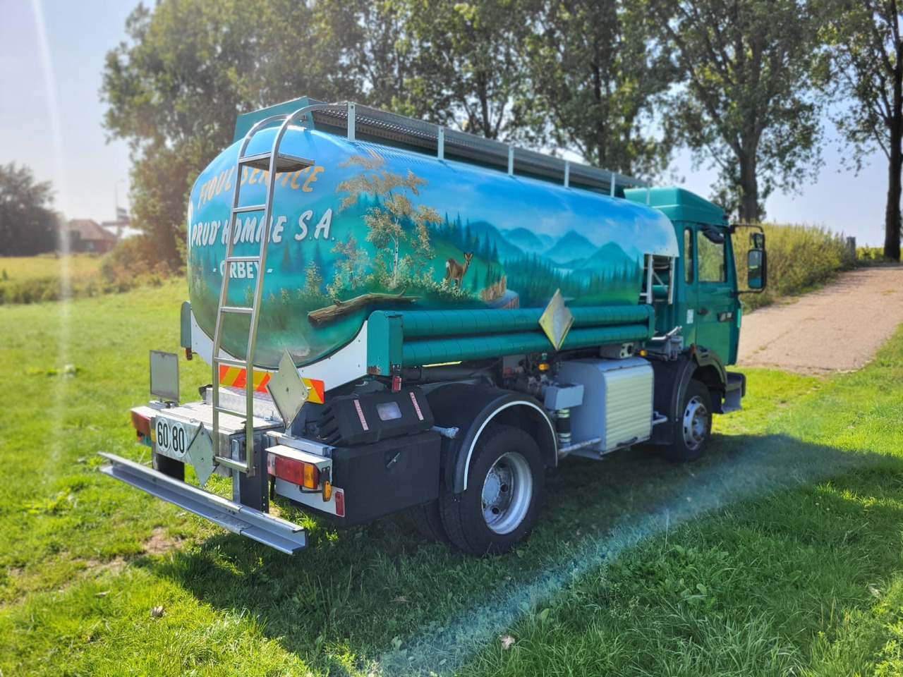 Renault Midliner 150 - Camion citerne: photos 4 Renault Midliner 150 - Camion citerne: photos 4