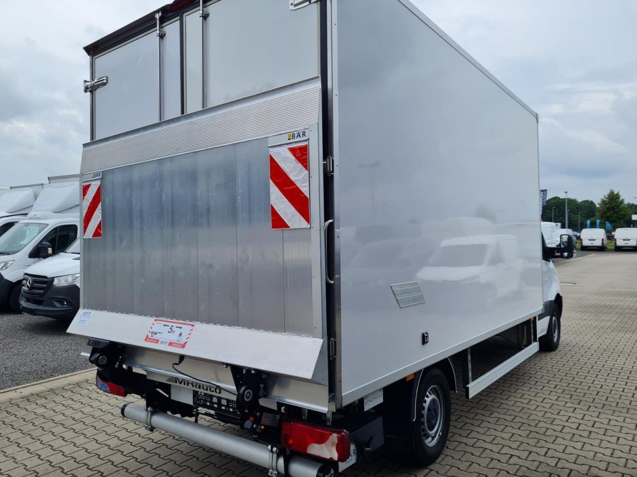Mercedes-Benz Sprinter 315 CDI Koffer LBW RWD KLIMA TEMPOMAT - Fourgon grand volume: photos 4 Mercedes-Benz Sprinter 315 CDI Koffer LBW RWD KLIMA TEMPOMAT - Fourgon grand volume: photos 4