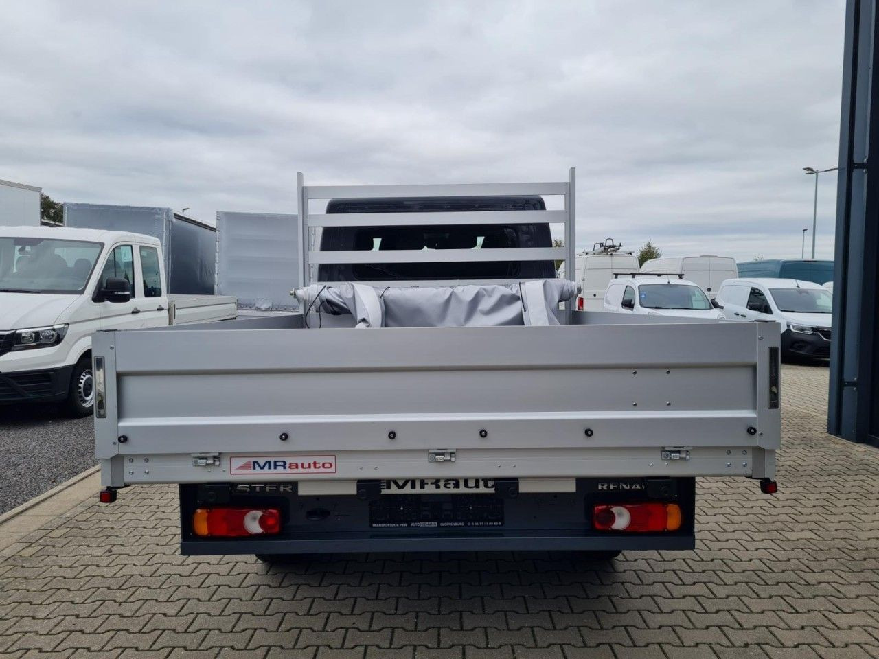 Renault Master 35 New Doka lang L3 AG Klima Komfort Temp - Utilitaire plateau, Utilitaire double cabine: photos 5 Renault Master 35 New Doka lang L3 AG Klima Komfort Temp - Utilitaire plateau, Utilitaire double cabine: photos 5