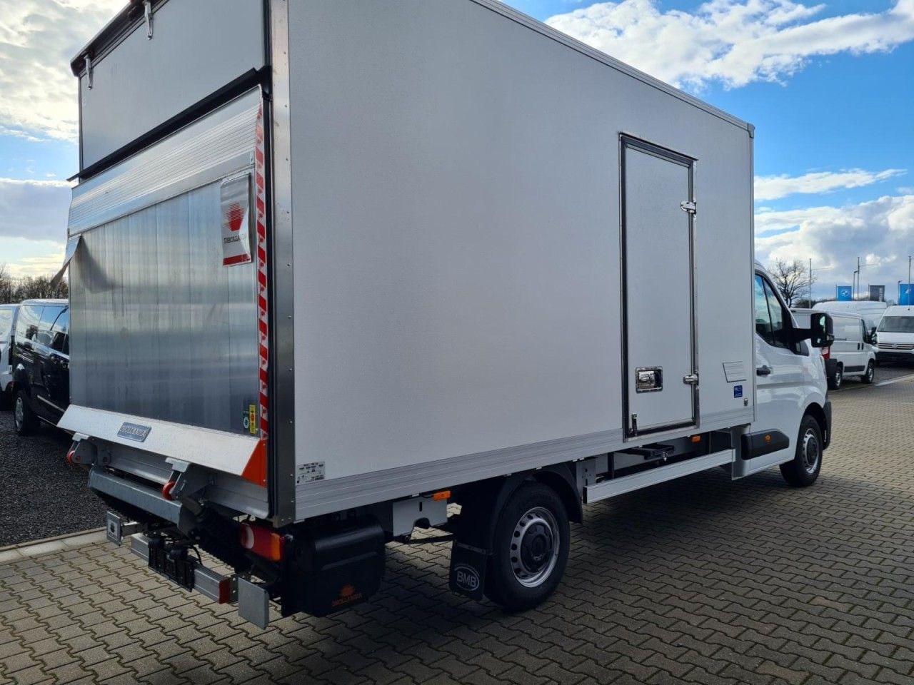 Renault Master 35 New Möbel Koffer LBW LUFTFEDERUNG KAME - Fourgon grand volume: photos 4 Renault Master 35 New Möbel Koffer LBW LUFTFEDERUNG KAME - Fourgon grand volume: photos 4