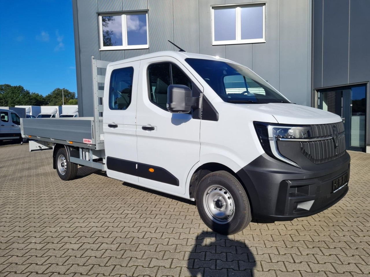 Renault Master New 3,5t Doka dCi 170 L3H1 Lang - Utilitaire plateau, Utilitaire double cabine: photos 3 Renault Master New 3,5t Doka dCi 170 L3H1 Lang - Utilitaire plateau, Utilitaire double cabine: photos 3