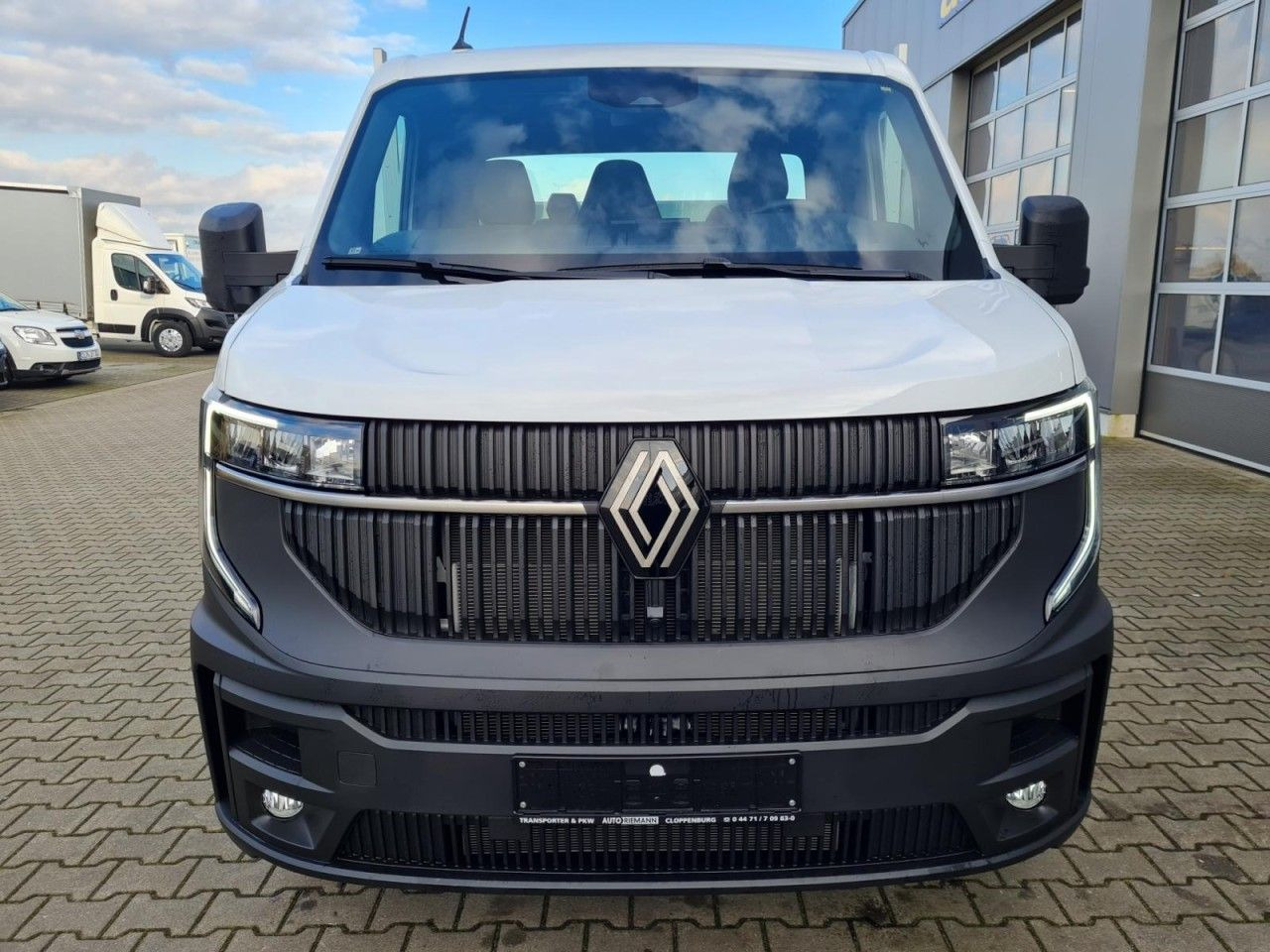 Renault Master New 35 Pritsche lang KLIMA KOMFORT TEMPOM - Utilitaire plateau: photos 2 Renault Master New 35 Pritsche lang KLIMA KOMFORT TEMPOM - Utilitaire plateau: photos 2