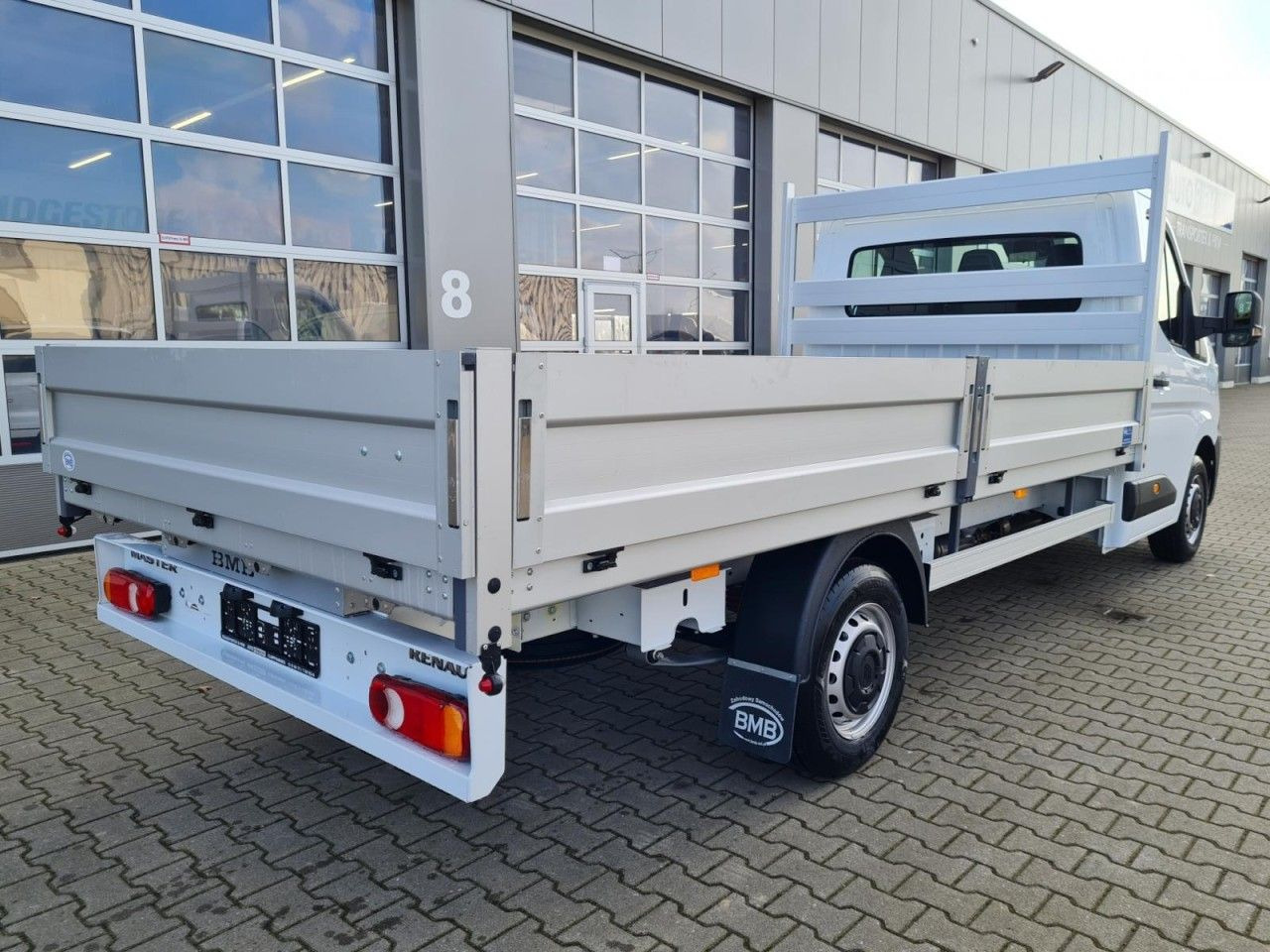 Renault Master New 35 Pritsche lang KLIMA KOMFORT TEMPOM - Utilitaire plateau: photos 4 Renault Master New 35 Pritsche lang KLIMA KOMFORT TEMPOM - Utilitaire plateau: photos 4