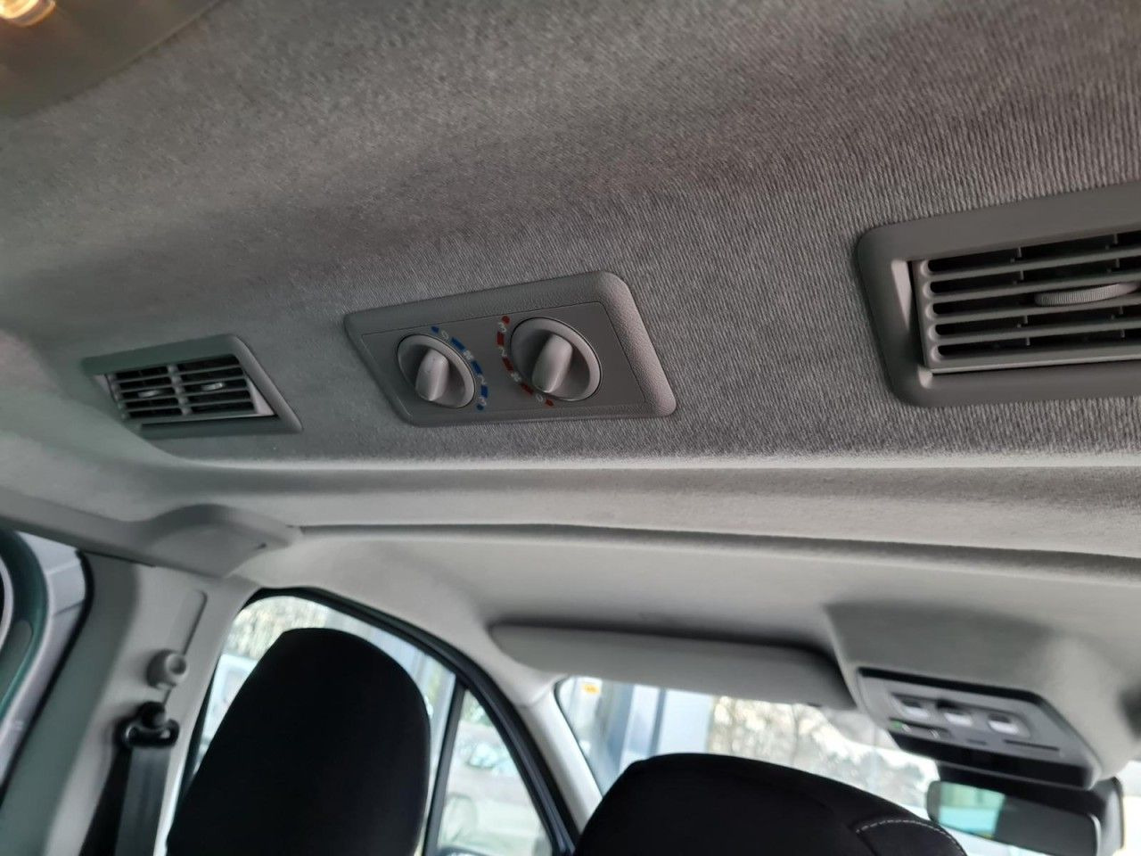 Voiture Renault Trafic Kombi 9-Sitze L2 Grand Equilibre KLIMA TE: photos 19