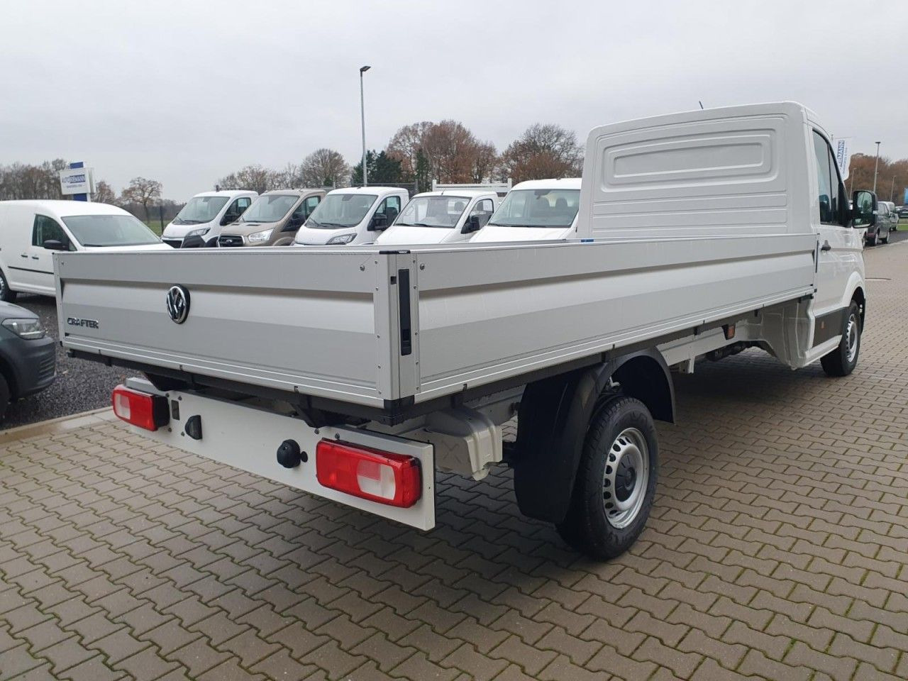 Volkswagen Crafter 35 Pritsche TDi L4 lang KLIMA TEMPOMAT - Utilitaire plateau: photos 5 Volkswagen Crafter 35 Pritsche TDi L4 lang KLIMA TEMPOMAT - Utilitaire plateau: photos 5