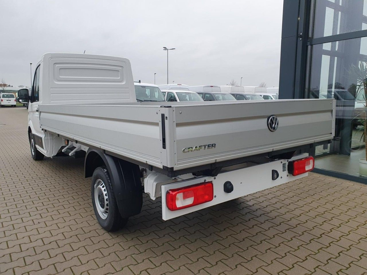Volkswagen Crafter 35 Pritsche TDi L4 lang KLIMA TEMPOMAT - Utilitaire plateau: photos 5 Volkswagen Crafter 35 Pritsche TDi L4 lang KLIMA TEMPOMAT - Utilitaire plateau: photos 5