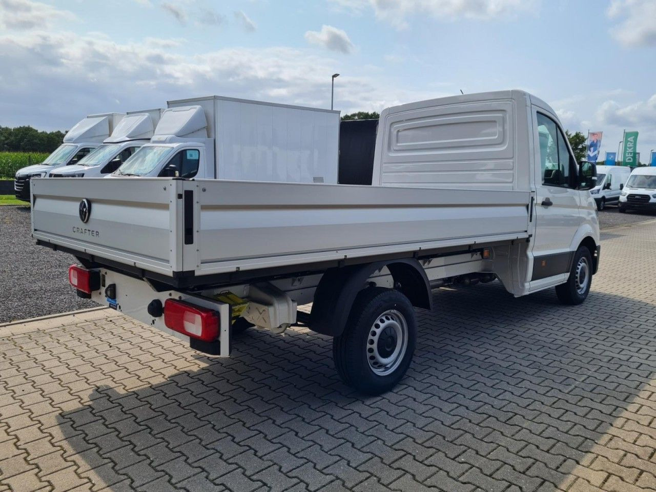 Volkswagen Crafter 35 Pritsche TDi MR L3 KLIMA TEMPOMAT - Utilitaire plateau: photos 4 Volkswagen Crafter 35 Pritsche TDi MR L3 KLIMA TEMPOMAT - Utilitaire plateau: photos 4