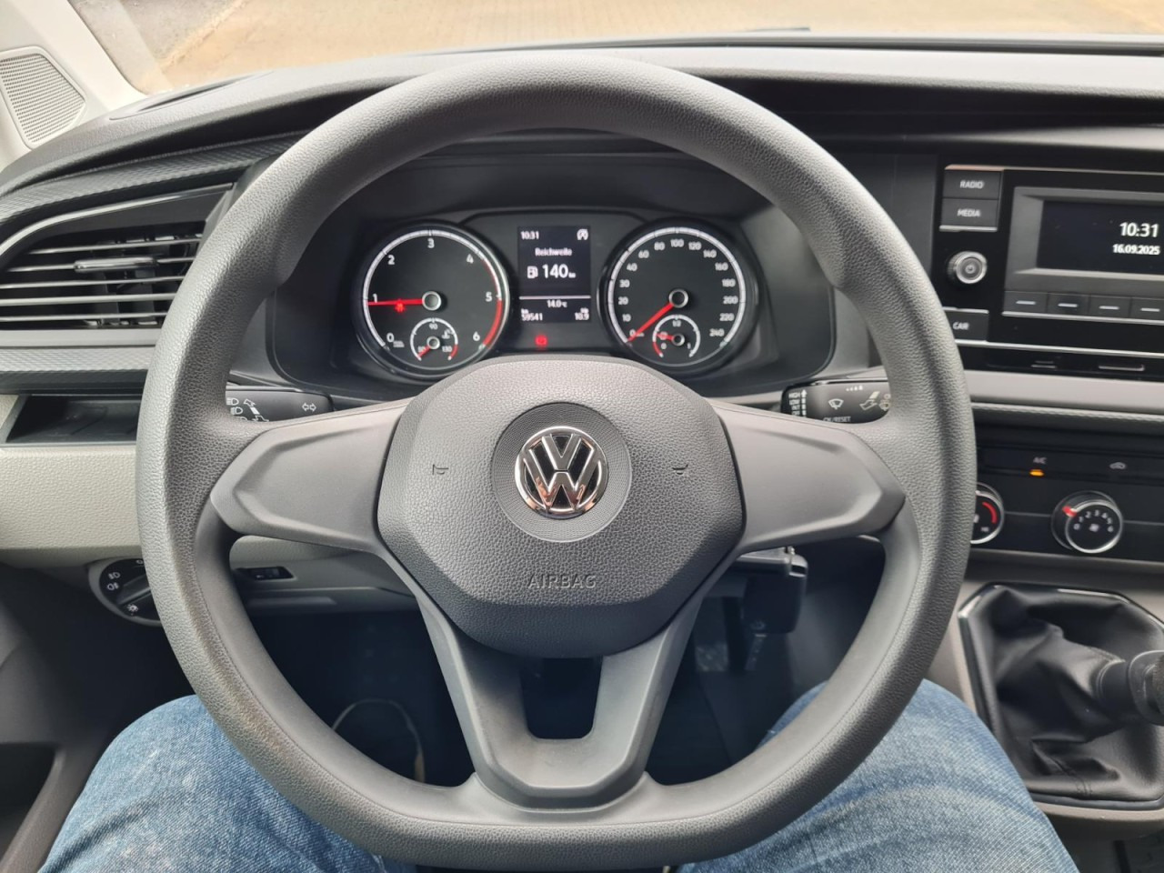 Utilitaire plateau, Utilitaire double cabine Volkswagen T6.1 Doka Pritsche Plane 6-Sitze Klima Komfort: photos 9 Utilitaire plateau, Utilitaire double cabine Volkswagen T6.1 Doka Pritsche Plane 6-Sitze Klima Komfort: photos 9