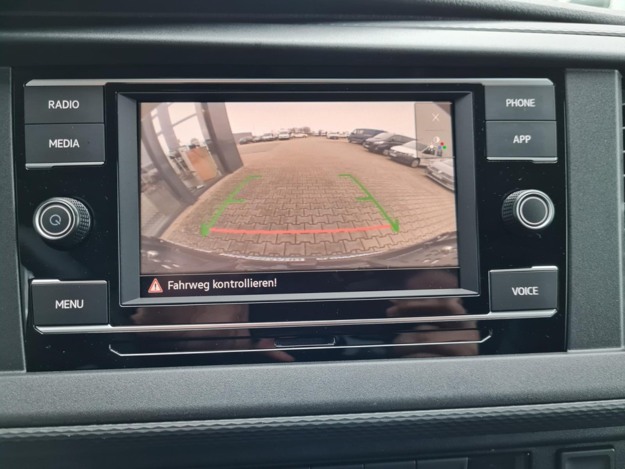 Fourgonnette Volkswagen T6.1 Kasten KR Heckklappe KAMERA KLIMA Navi App: photos 11 Fourgonnette Volkswagen T6.1 Kasten KR Heckklappe KAMERA KLIMA Navi App: photos 11