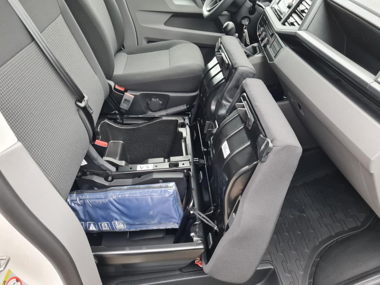 Fourgonnette Volkswagen T6.1 Kasten KR Heckklappe KAMERA KLIMA Navi App: photos 15 Fourgonnette Volkswagen T6.1 Kasten KR Heckklappe KAMERA KLIMA Navi App: photos 15