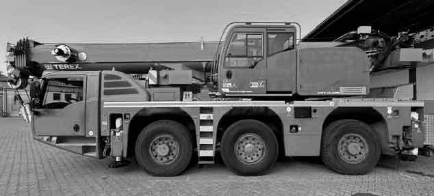 Demag 3160 – Challanger – mobile crane / Mobilkran - Grue mobile: photos 1 Demag 3160 – Challanger – mobile crane / Mobilkran - Grue mobile: photos 1