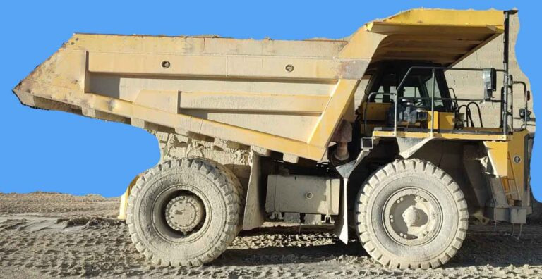 Komatsu HD405-7 – Dumper - Tombereau: photos 1 Komatsu HD405-7 – Dumper - Tombereau: photos 1