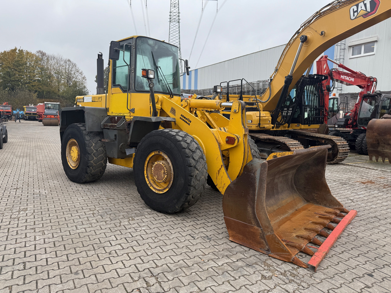 Komatsu Hanomag WA270-3 Radlader Klima - Chargeuse sur pneus: photos 3 Komatsu Hanomag WA270-3 Radlader Klima - Chargeuse sur pneus: photos 3