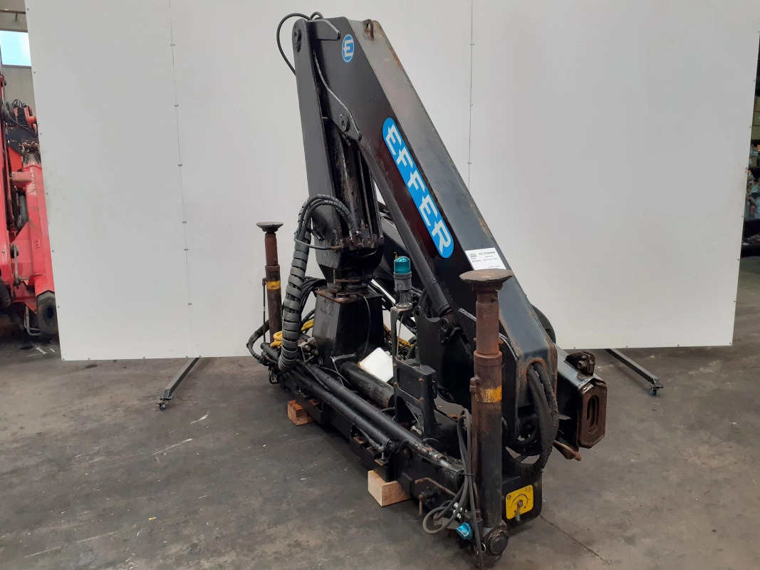 Grúa Effer 100 - 3S - Grue auxiliaire pour Camion: photos 2 Grúa Effer 100 - 3S - Grue auxiliaire pour Camion: photos 2