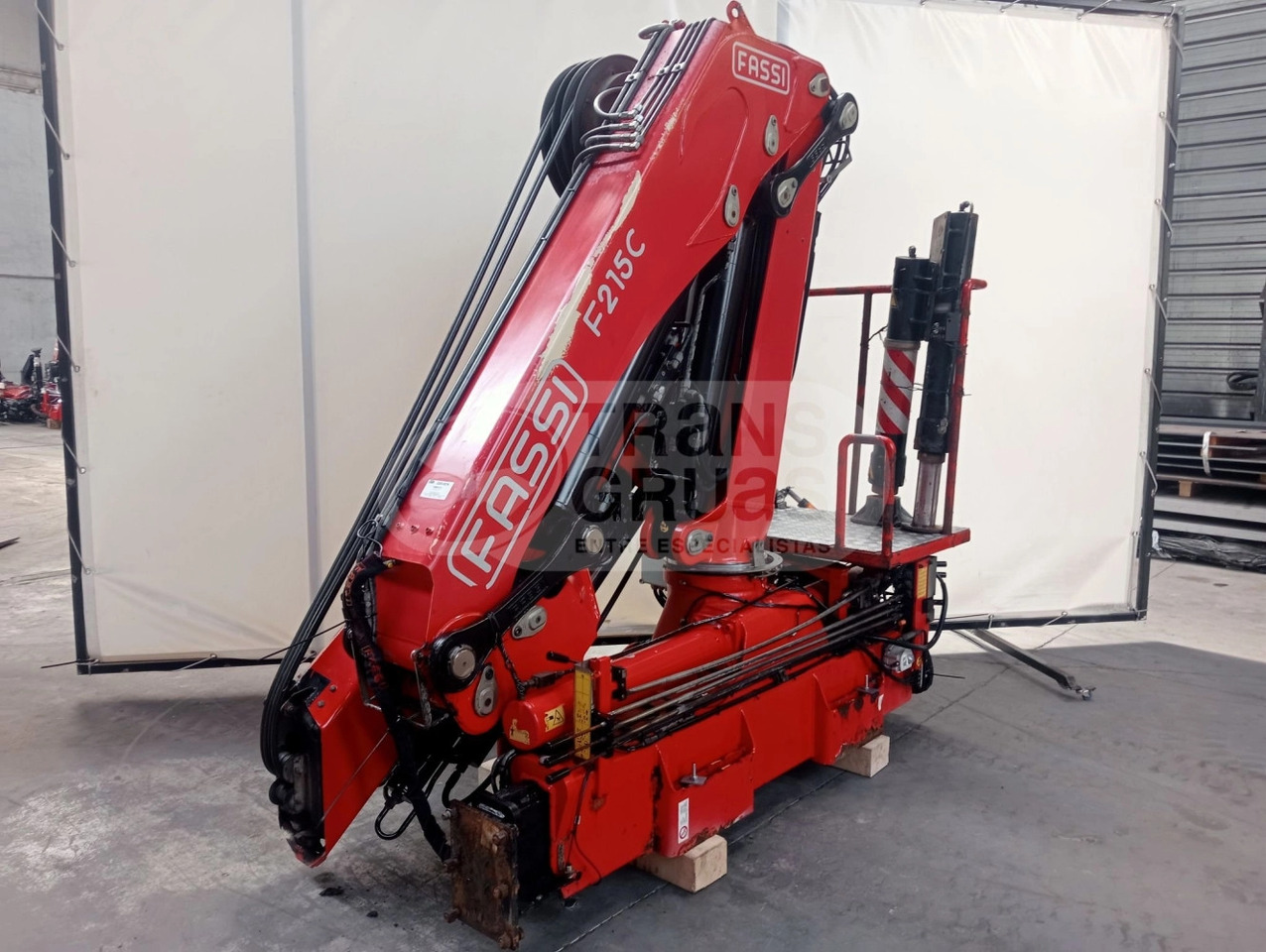 Grúa hidráulica Fassi F215AC.2.24 - Grue auxiliaire: photos 2 Grúa hidráulica Fassi F215AC.2.24 - Grue auxiliaire: photos 2