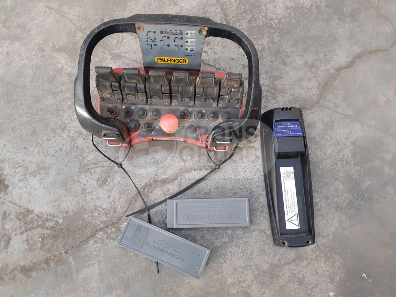 Grúa palfinger PK18002EH - Grue auxiliaire pour Camion: photos 5 Grúa palfinger PK18002EH - Grue auxiliaire pour Camion: photos 5