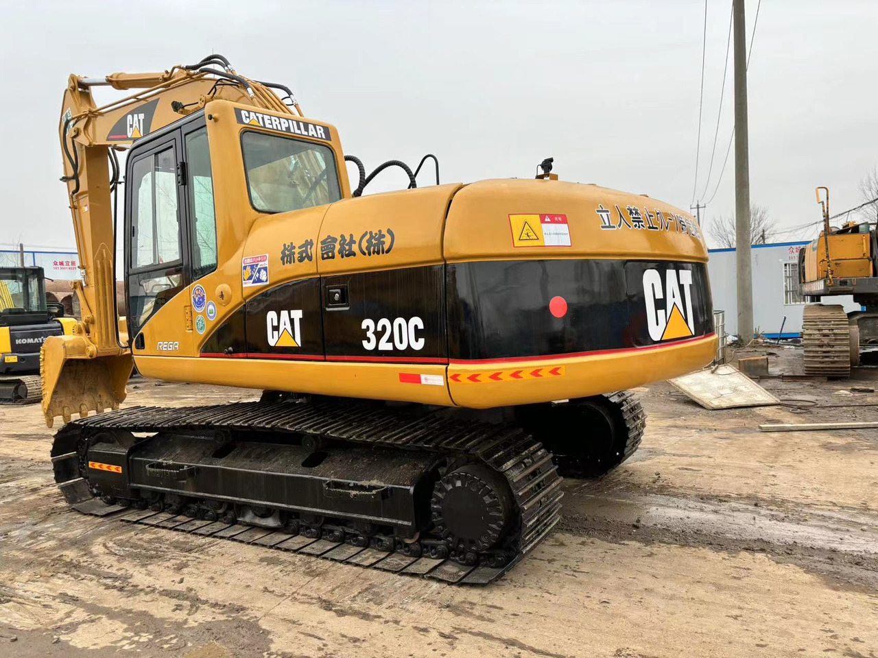 Caterpillar 320C - Pelle sur chenille: photos 1 Caterpillar 320C - Pelle sur chenille: photos 1