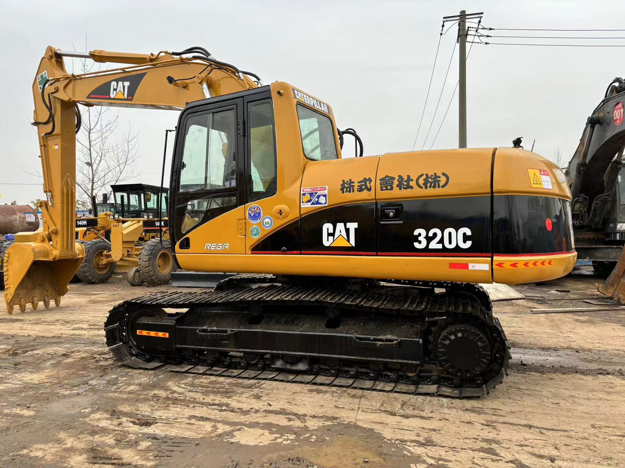 Caterpillar 320C - Pelle sur chenille: photos 3 Caterpillar 320C - Pelle sur chenille: photos 3
