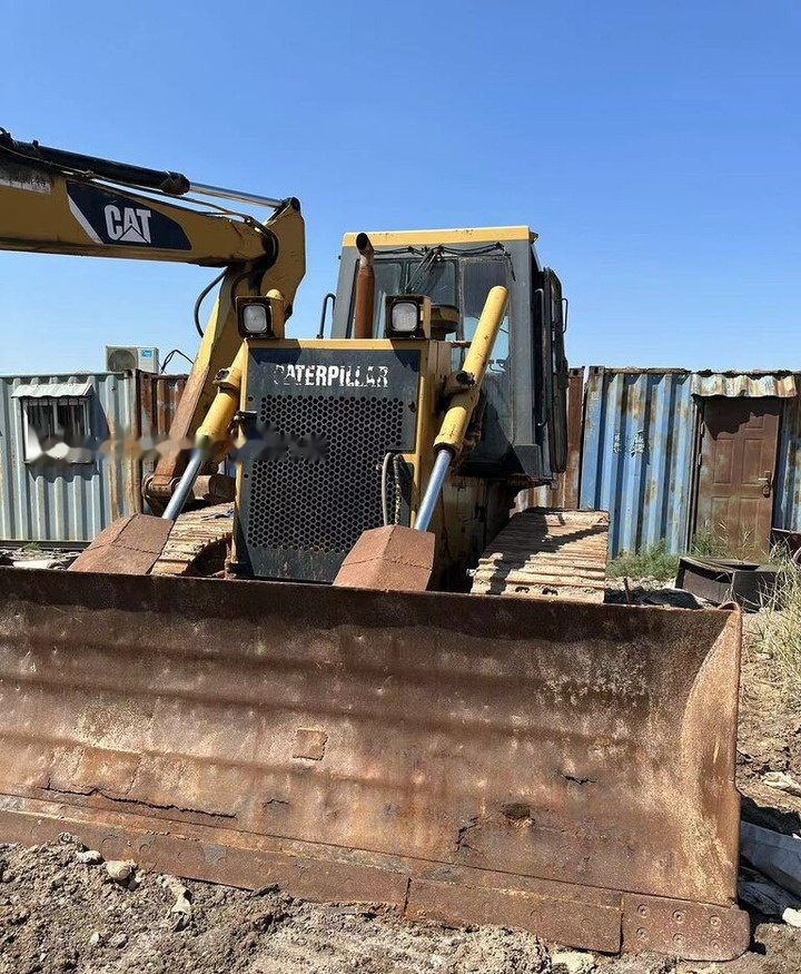 Caterpillar D6G-2 - Bulldozer: photos 1 Caterpillar D6G-2 - Bulldozer: photos 1