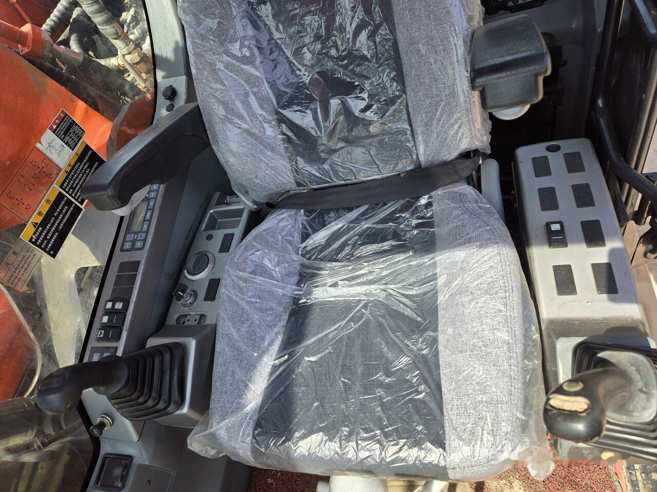 Doosan DX225 - Pelle sur chenille: photos 4 Doosan DX225 - Pelle sur chenille: photos 4
