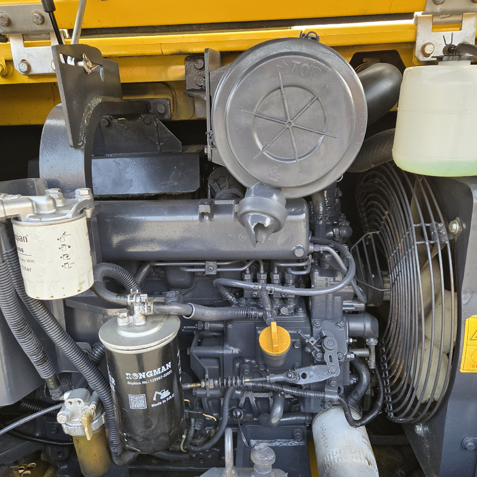 Mini pelle KOMATSU PC56: photos 8 Mini pelle KOMATSU PC56: photos 8