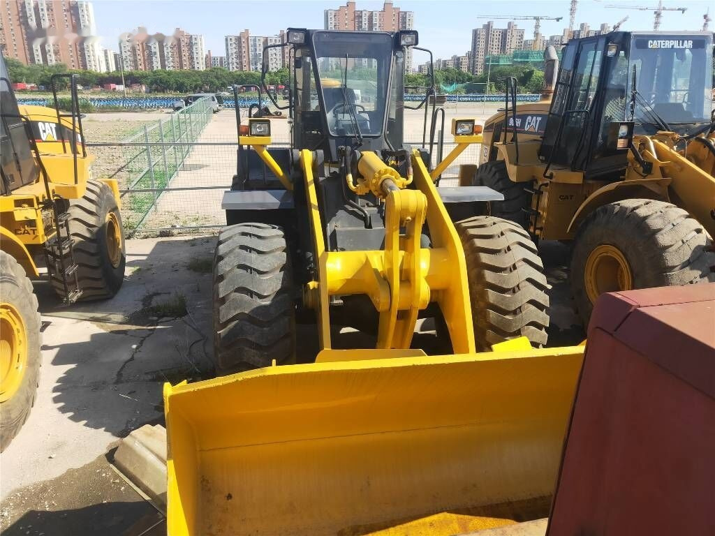 Komatsu WA470 - Chargeuse sur pneus: photos 2 Komatsu WA470 - Chargeuse sur pneus: photos 2