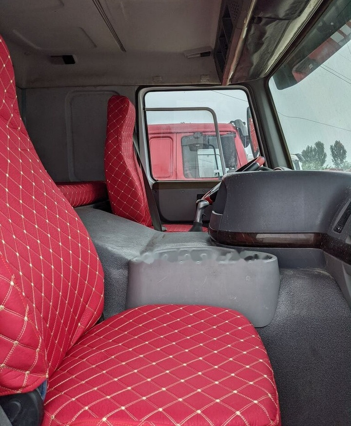 Sinotruk HOWO 8*4 Fence Truck - Camion plateau: photos 5 Sinotruk HOWO 8*4 Fence Truck - Camion plateau: photos 5