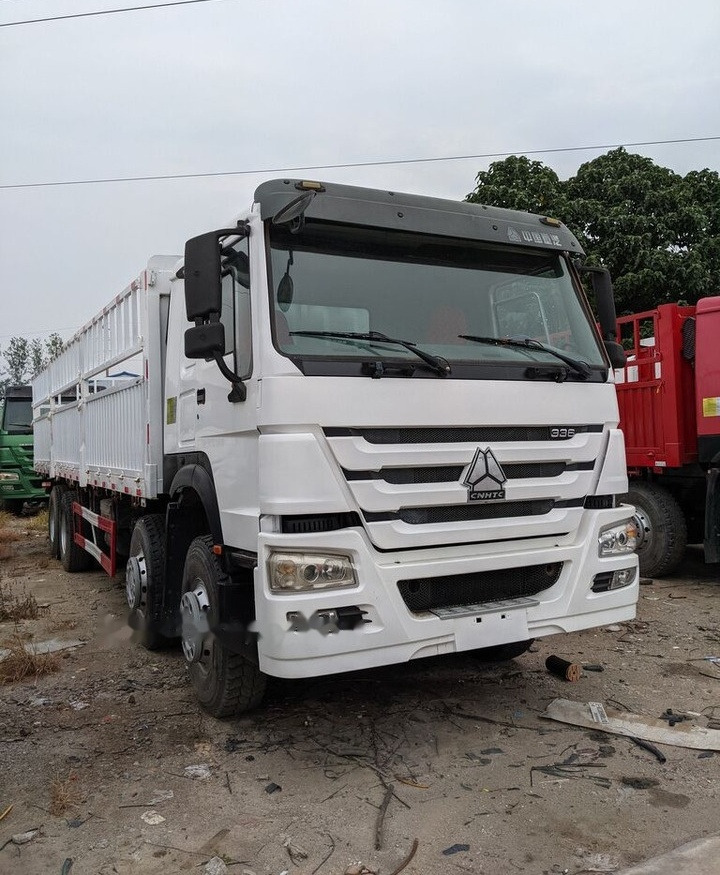Sinotruk HOWO 8*4 Fence Truck - Camion plateau: photos 1 Sinotruk HOWO 8*4 Fence Truck - Camion plateau: photos 1