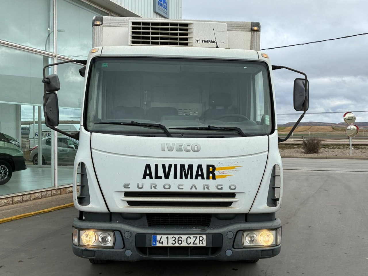 Caja cerrada IVECO Eurocargo ML 100 E18 P - Camion frigorifique: photos 2 Caja cerrada IVECO Eurocargo ML 100 E18 P - Camion frigorifique: photos 2