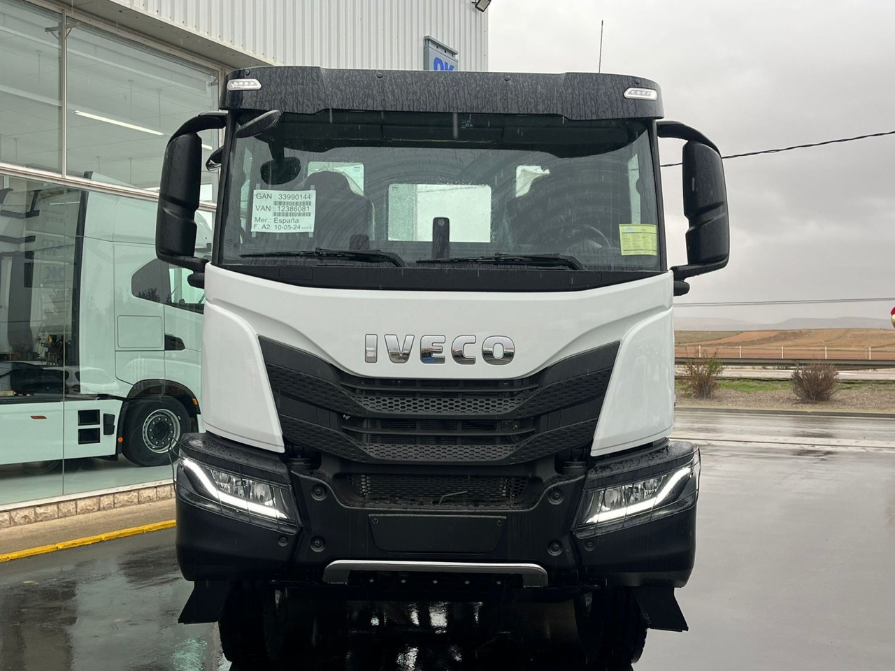 Chasis IVECO T-WAY 510cv 8X4 - Châssis cabine: photos 2 Chasis IVECO T-WAY 510cv 8X4 - Châssis cabine: photos 2