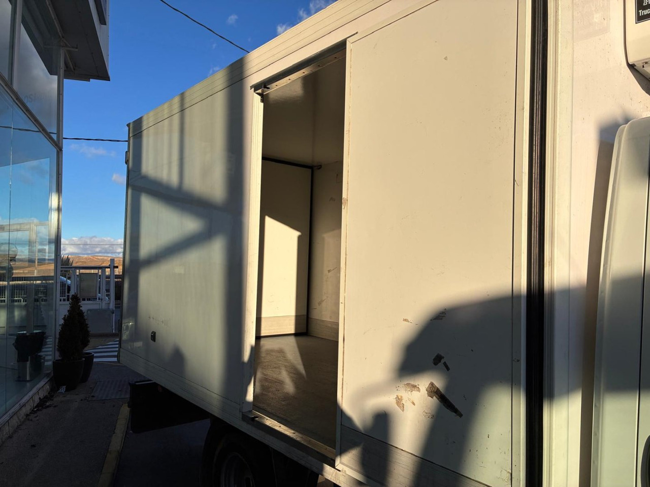 Frigorífico IVECO 35C16 3.0 FRIGORIFICA - Utilitaire frigorifique: photos 4 Frigorífico IVECO 35C16 3.0 FRIGORIFICA - Utilitaire frigorifique: photos 4