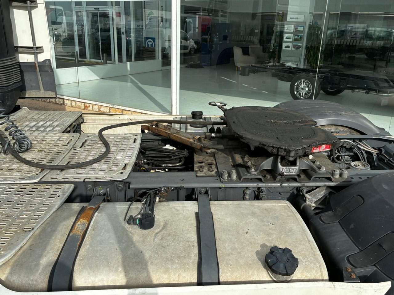 Cabeza Tractora DAF 480 SUPER SPACE CAB AUTOMATICA CON INTARDER - Tracteur routier: photos 5 Cabeza Tractora DAF 480 SUPER SPACE CAB AUTOMATICA CON INTARDER - Tracteur routier: photos 5