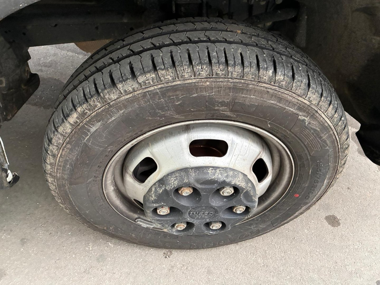 Crédit-bail de Volquete/Dumper IVECO 35C16 3.0 CAJA BASCULANTE Volquete/Dumper IVECO 35C16 3.0 CAJA BASCULANTE: photos 14 Crédit-bail de Volquete/Dumper IVECO 35C16 3.0 CAJA BASCULANTE Volquete/Dumper IVECO 35C16 3.0 CAJA BASCULANTE: photos 14