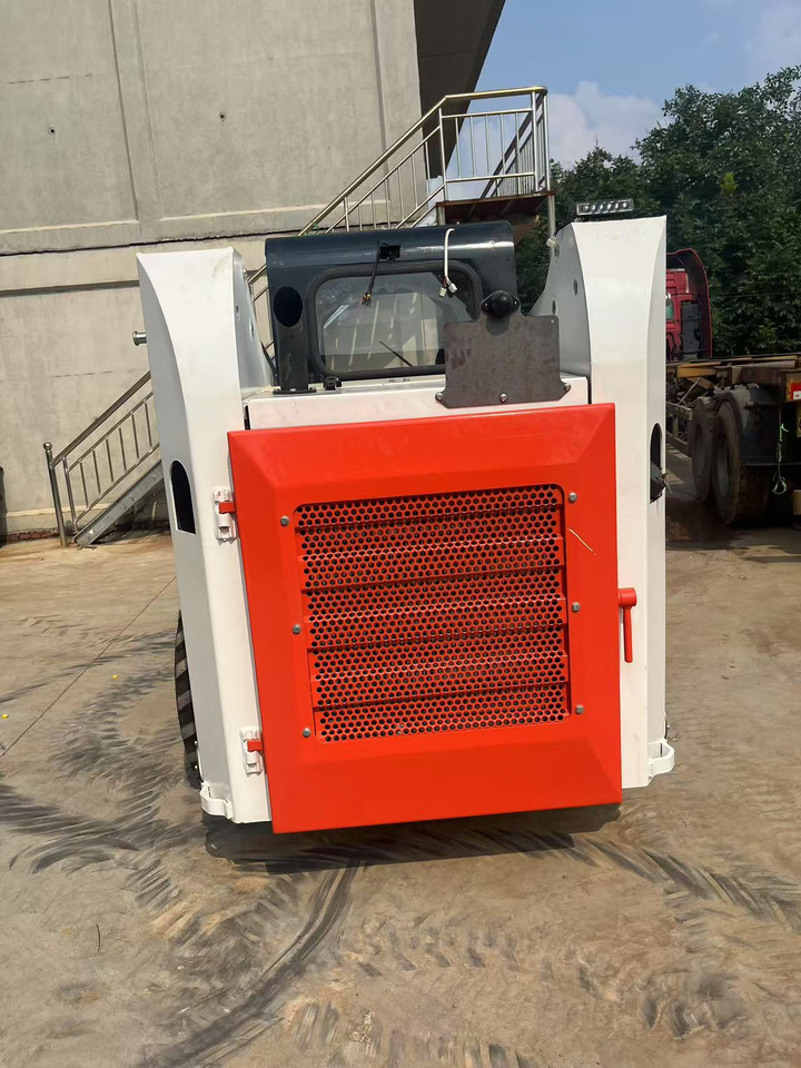 BOBCAT S18 S450 S550 T770 - Mini chargeuse: photos 4 BOBCAT S18 S450 S550 T770 - Mini chargeuse: photos 4