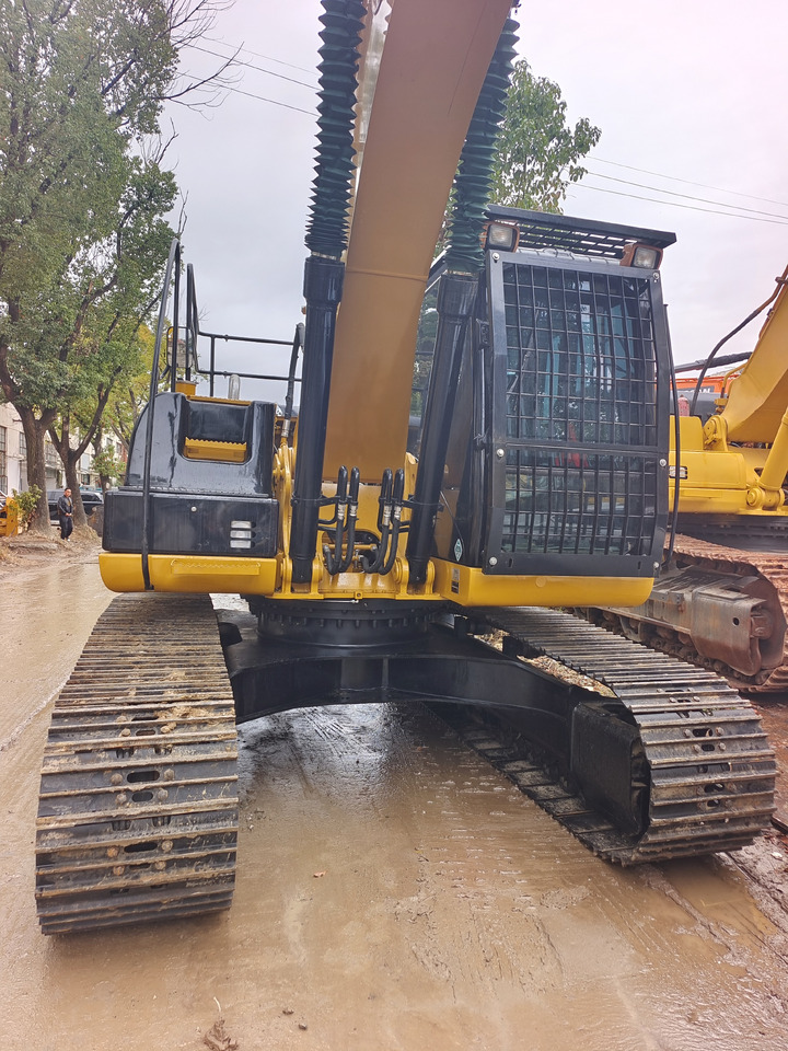 CAT 320D2L WITH 3 CAMERAS - Pelle sur chenille: photos 1 CAT 320D2L WITH 3 CAMERAS - Pelle sur chenille: photos 1