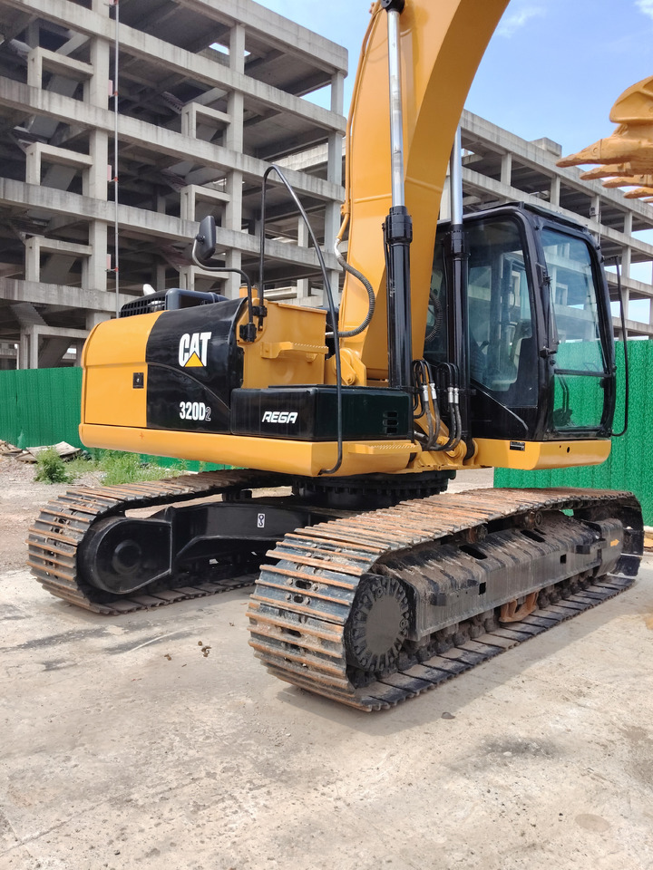 CATERPILLAR 320D2 Caterpillar 320D D2 L with Powerful C7.1 Diesel Engine - Pelle sur chenille: photos 5 CATERPILLAR 320D2 Caterpillar 320D D2 L with Powerful C7.1 Diesel Engine - Pelle sur chenille: photos 5