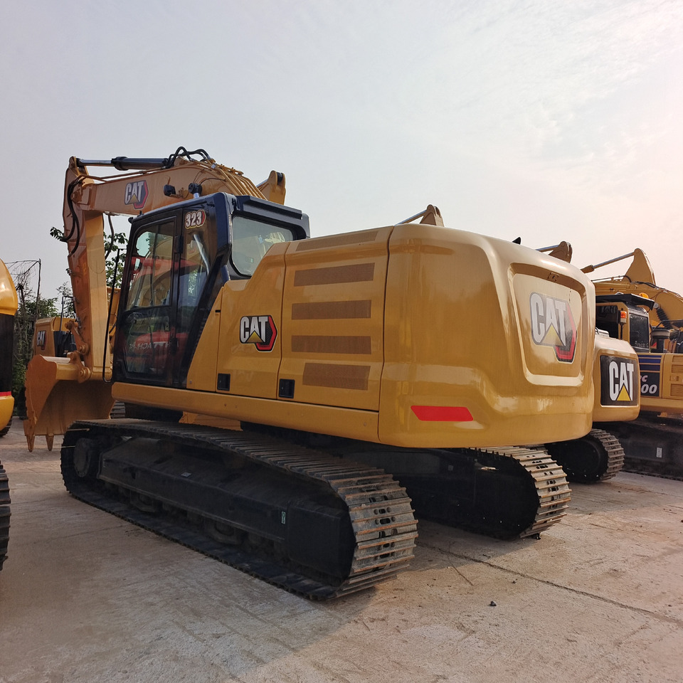CATERPILLAR 323 CAT 323 NEW GENERATION 330GC 323GC 336GC - Pelle sur chenille: photos 2 CATERPILLAR 323 CAT 323 NEW GENERATION 330GC 323GC 336GC - Pelle sur chenille: photos 2