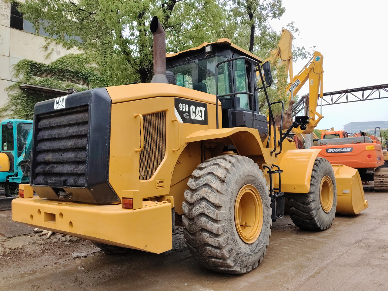 CATERPILLAR 950GC CAT - Pelle sur chenille: photos 1 CATERPILLAR 950GC CAT - Pelle sur chenille: photos 1