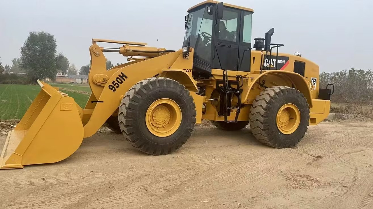 CATERPILLAR 950H CAT 950GC 966H - Chargeuse sur pneus: photos 1 CATERPILLAR 950H CAT 950GC 966H - Chargeuse sur pneus: photos 1
