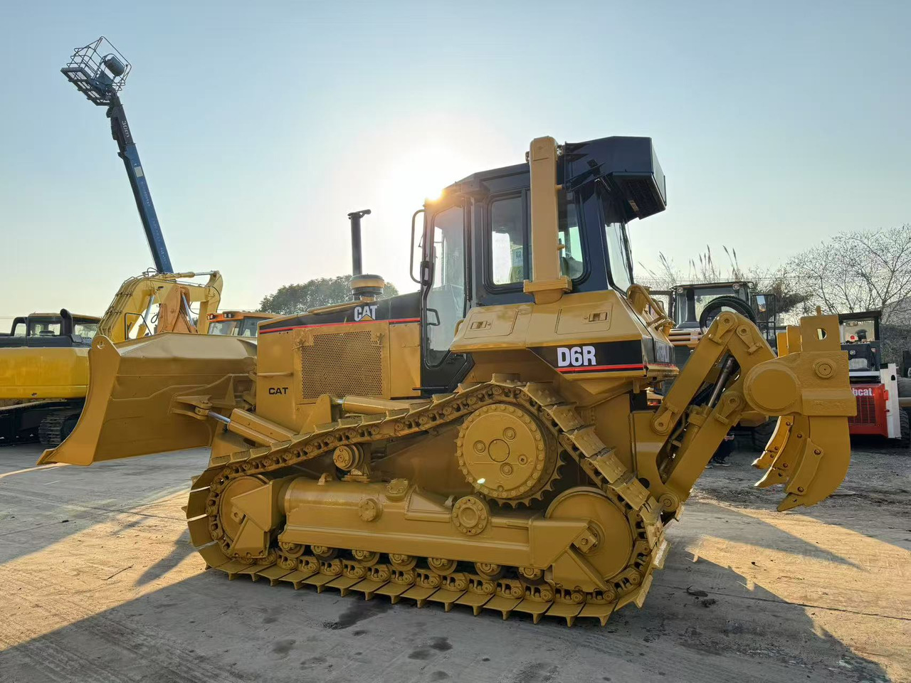 CATERPILLAR D6R CAT D 6 R D6G D7G - Bulldozer: photos 2 CATERPILLAR D6R CAT D 6 R D6G D7G - Bulldozer: photos 2