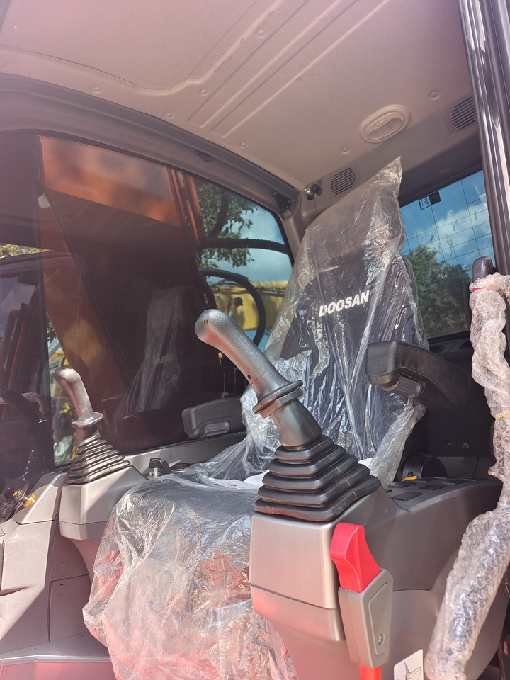 DOOSAN DX225 DX300 DX340 DX225LCA DX225LC-9C - Pelle sur chenille: photos 4 DOOSAN DX225 DX300 DX340 DX225LCA DX225LC-9C - Pelle sur chenille: photos 4