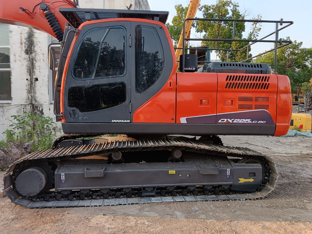 DOOSAN DX225 LC - 9C - Pelle sur chenille: photos 2 DOOSAN DX225 LC - 9C - Pelle sur chenille: photos 2