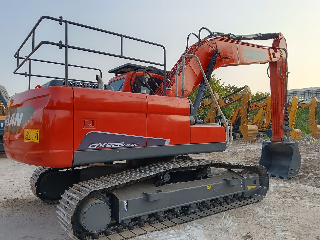 DOOSAN DX225LC-9C - Pelle sur chenille: photos 5 DOOSAN DX225LC-9C - Pelle sur chenille: photos 5