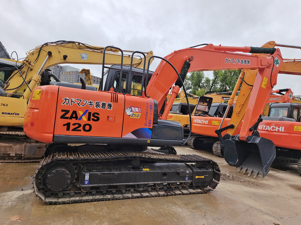 HITACHI ZX120 - Pelle sur chenille: photos 1 HITACHI ZX120 - Pelle sur chenille: photos 1