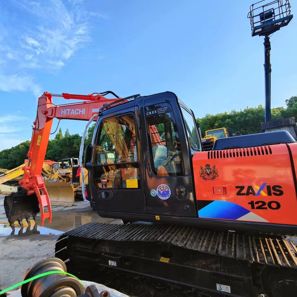 HITACHI ZX120 ZAXIS 120 - Pelle sur chenille: photos 1 HITACHI ZX120 ZAXIS 120 - Pelle sur chenille: photos 1