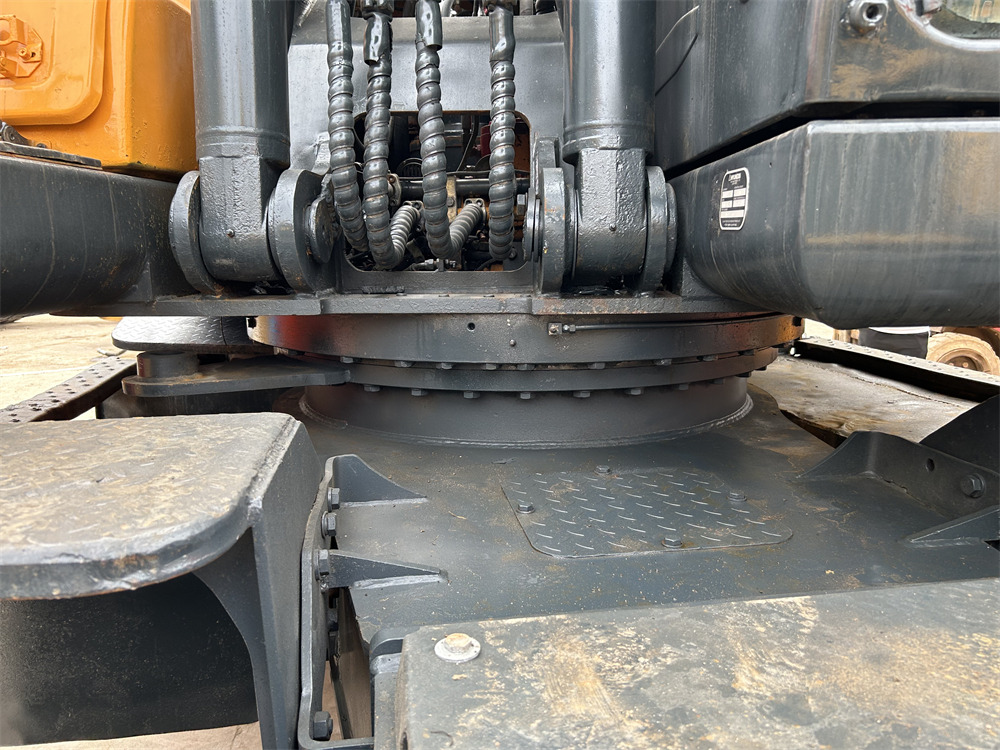 Pelle sur pneus HYUNDAI 210W-9S 210W-9T: photos 6 Pelle sur pneus HYUNDAI 210W-9S 210W-9T: photos 6