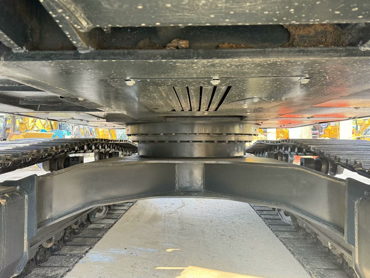 HYUNDAI 220LC-9S 220LC-9T - Pelle sur chenille: photos 3 HYUNDAI 220LC-9S 220LC-9T - Pelle sur chenille: photos 3