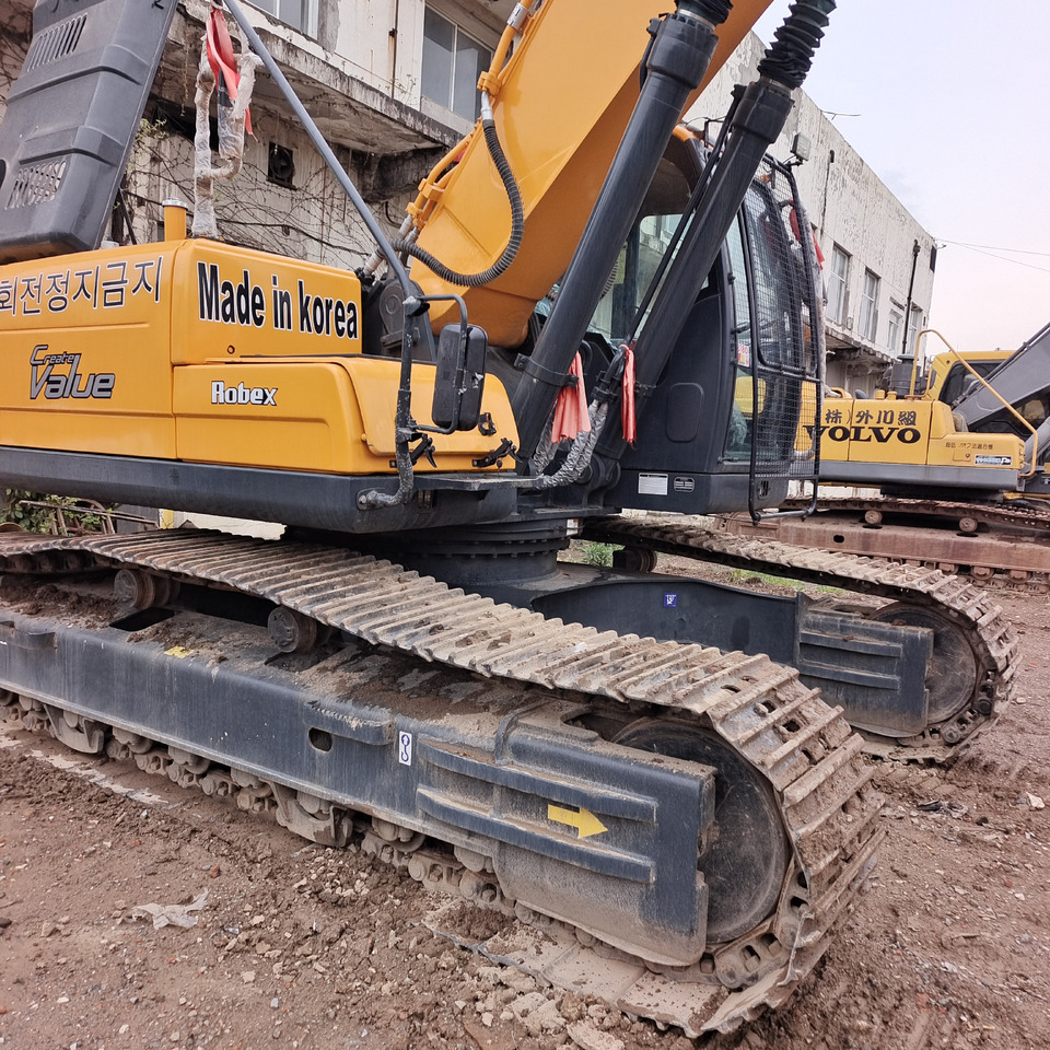 HYUNDAI 305LC-9S - Pelle sur chenille: photos 3 HYUNDAI 305LC-9S - Pelle sur chenille: photos 3